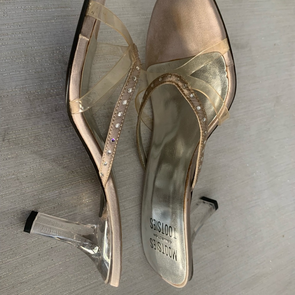 NEW slipper sandal